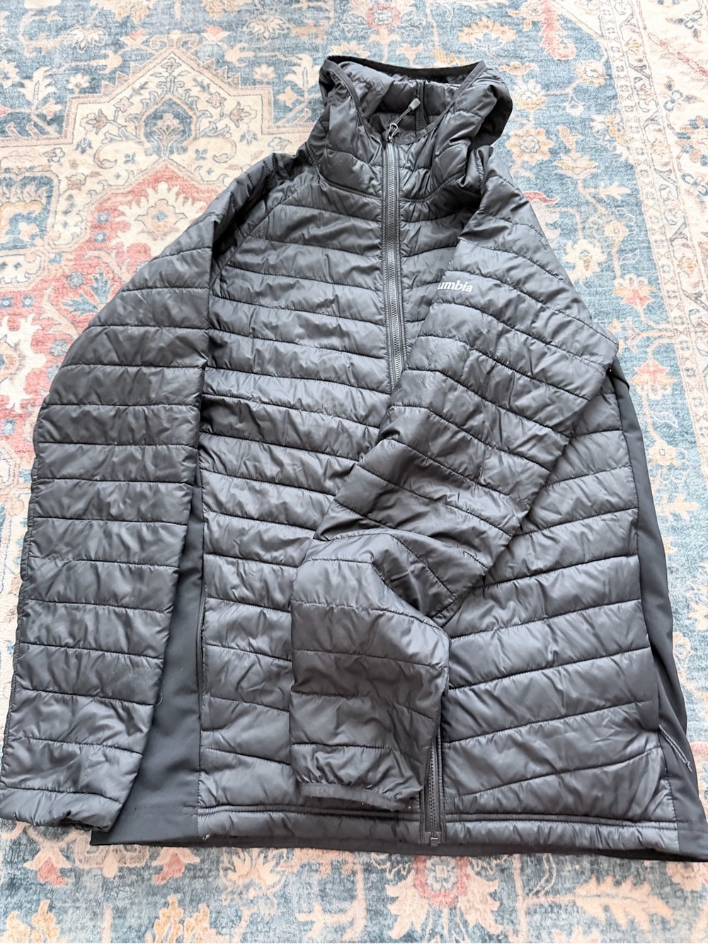 Columbia Men's Black Lightweight Packable Hooded Puffer Jacket